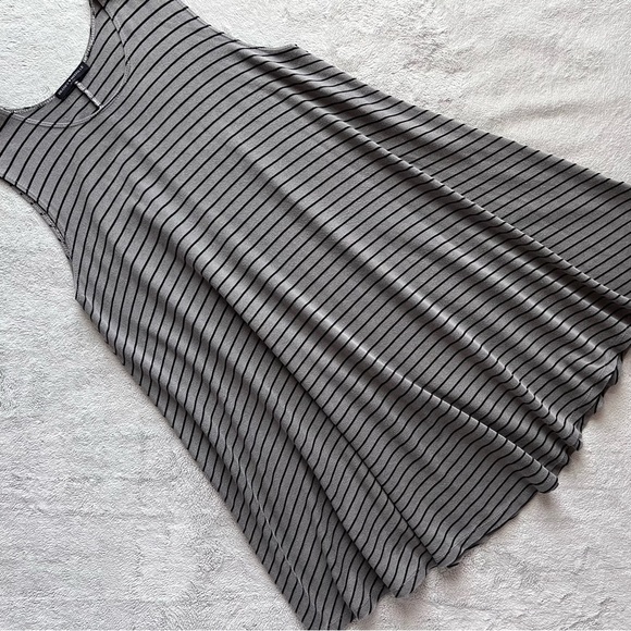 Brandy Melville Dresses & Skirts - Brandy Melville Alena Swing Striped Sleeveless Tunic Dress Gray Black